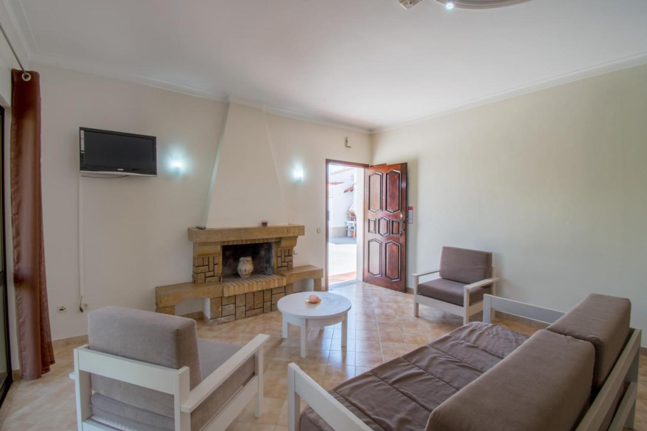 Apartamentos Pinto Quarteira Buitenkant foto
