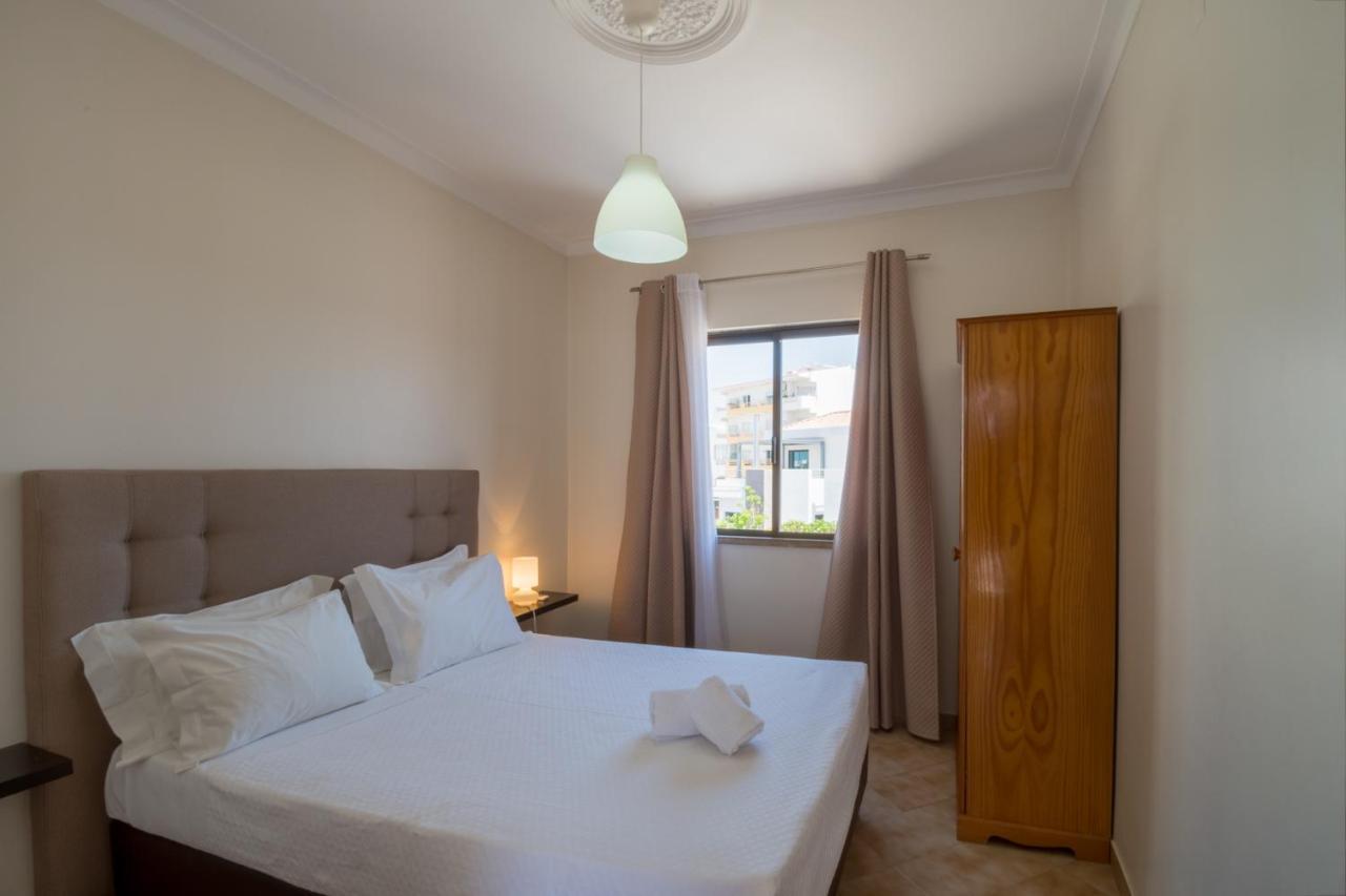 Apartamentos Pinto Quarteira Buitenkant foto