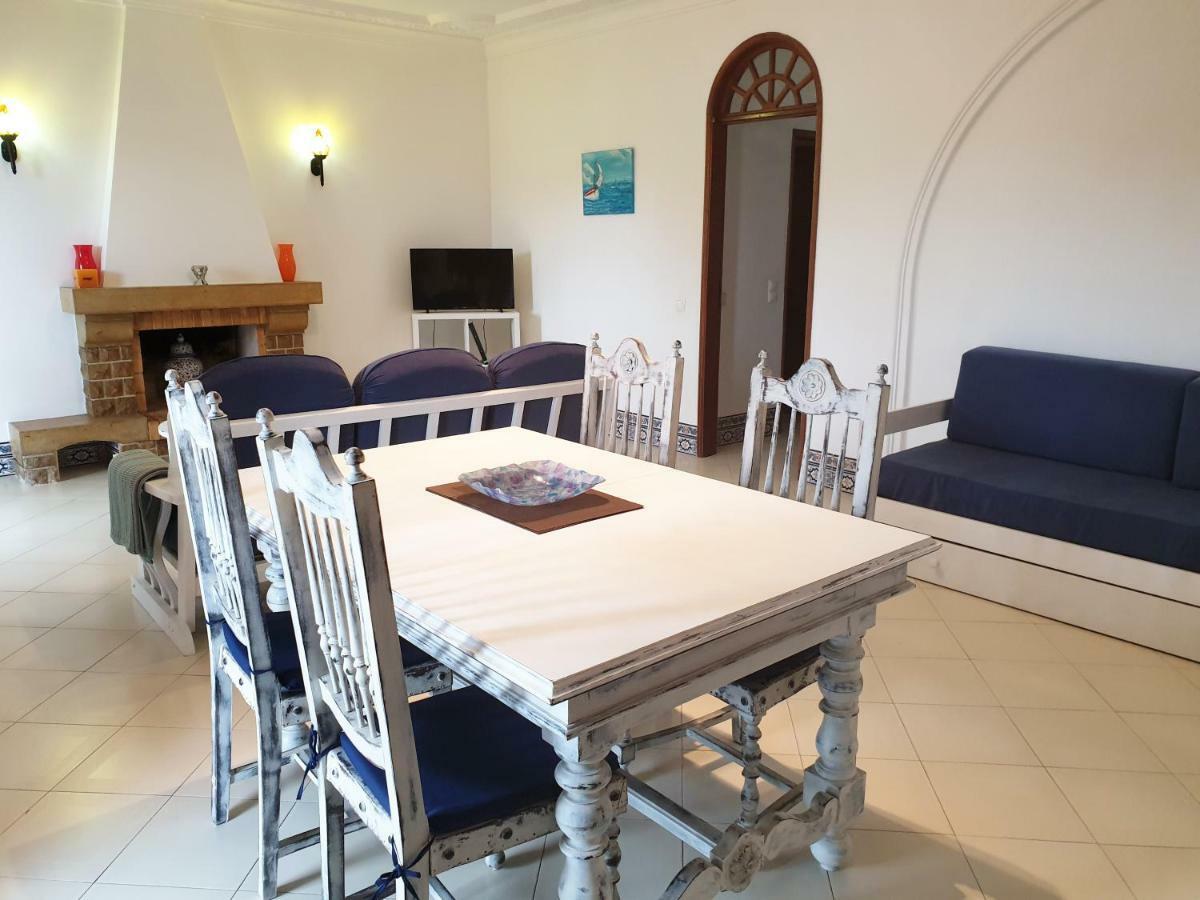 Apartamentos Pinto Quarteira Buitenkant foto